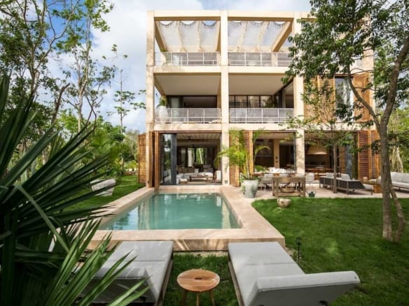 4–5 Bed Villas for Sale in Playa del Carmen