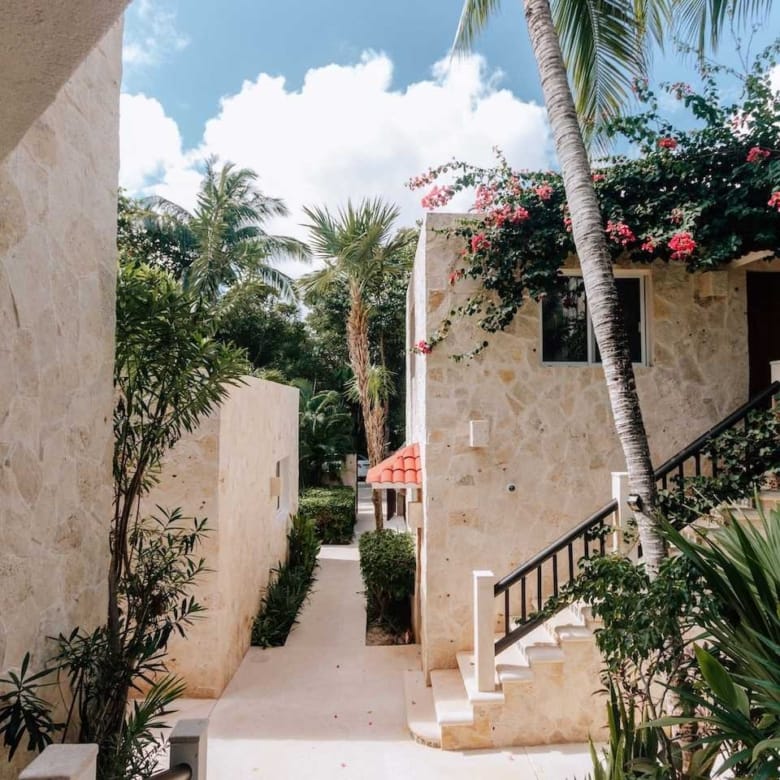 6-Bedroom Beachfront Villa in Akumal