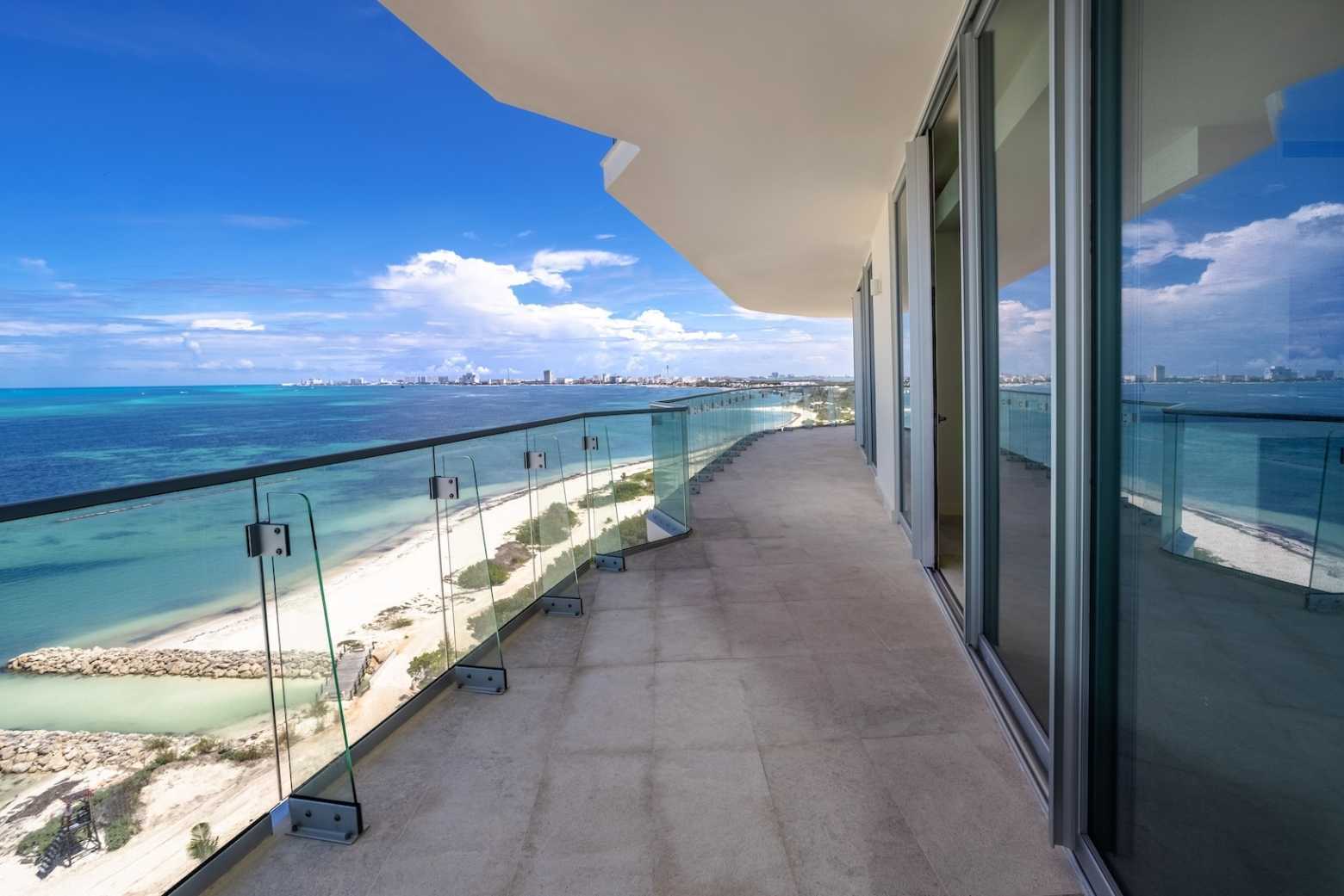 SLS Beach: 4-Bedroom Beachfront Residence in Cancún