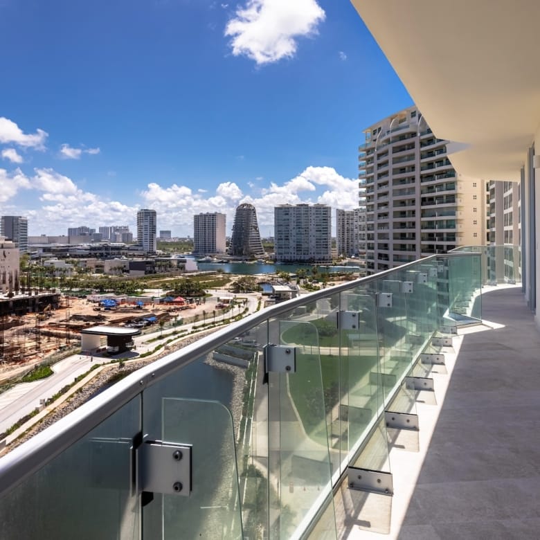 SLS Beach: 4-Bedroom Beachfront Residence in Cancún