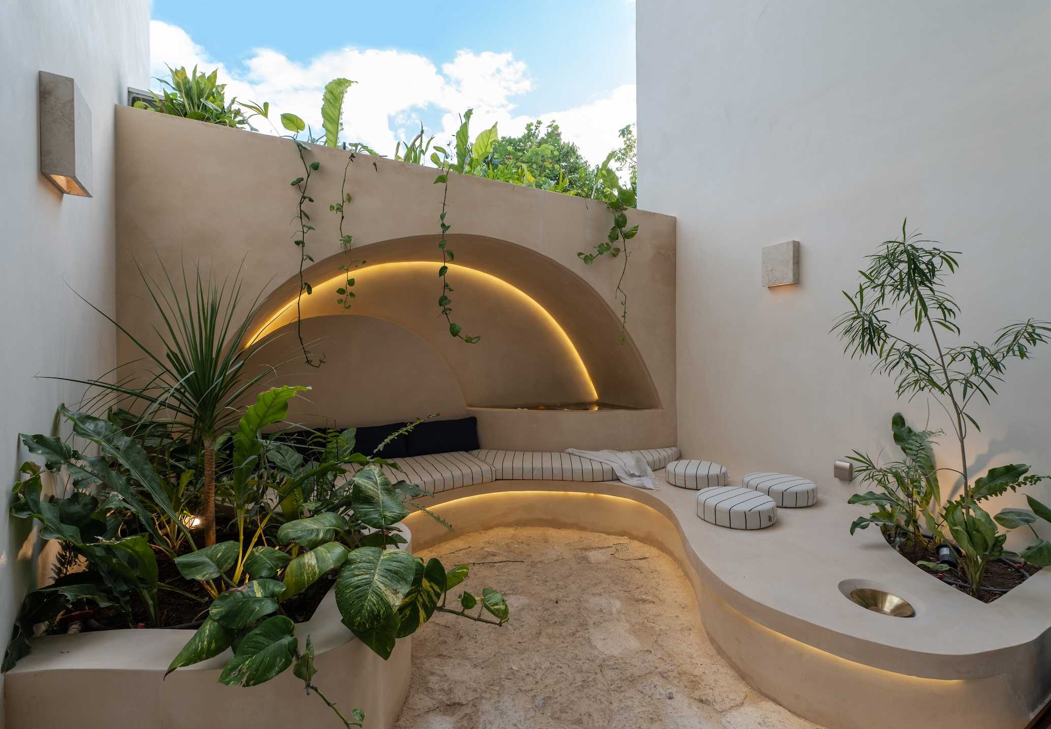Studio and 1-bedroom condos for sale in La Veleta, Tulum