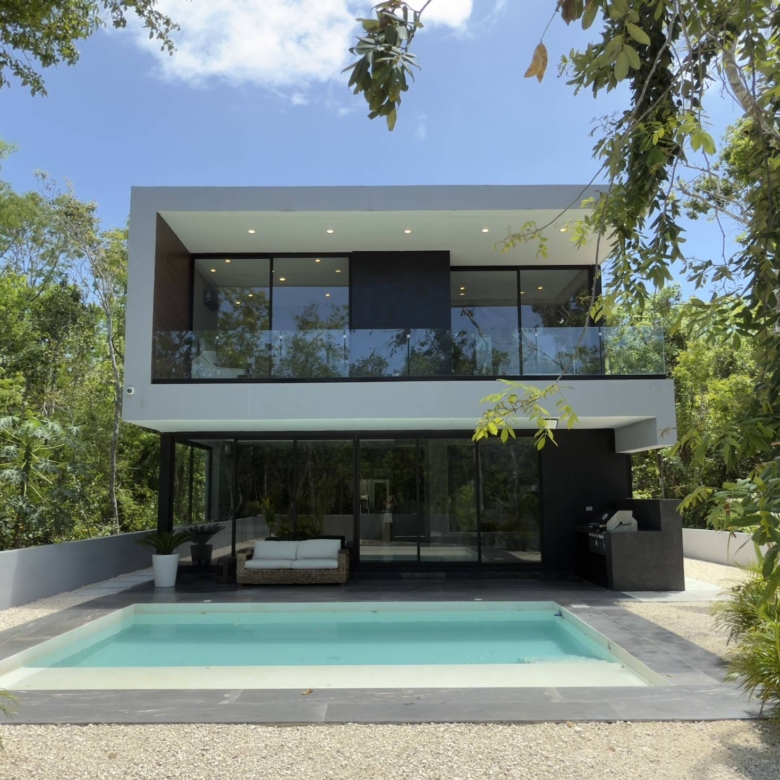 Villa for sale Xpu-Ha Riviera Maya – Private Beach Club