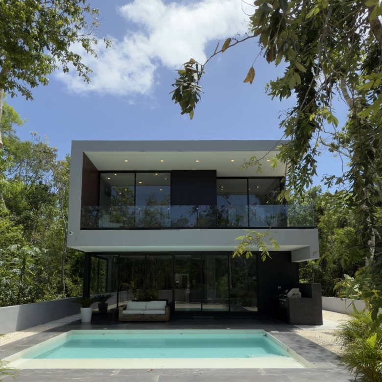 Villa for sale Xpu-Ha Riviera Maya – Private Beach Club
