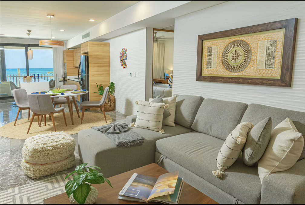 IT Beach: 2-Bedroom Beachfront Condo with a Lock-Off in Playa del Carmen