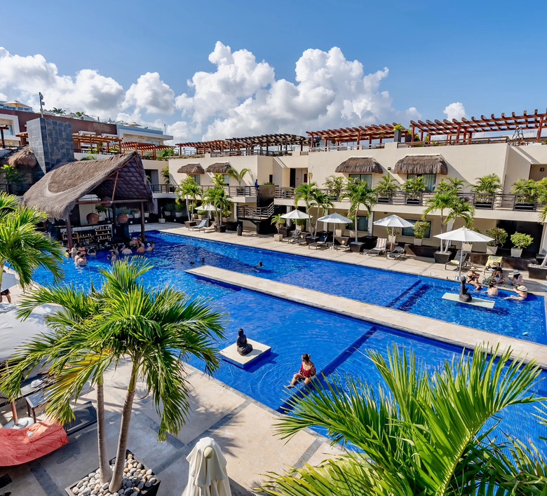 3-Bedroom Penthouse at Mamitas Beach, Playa del Carmen
