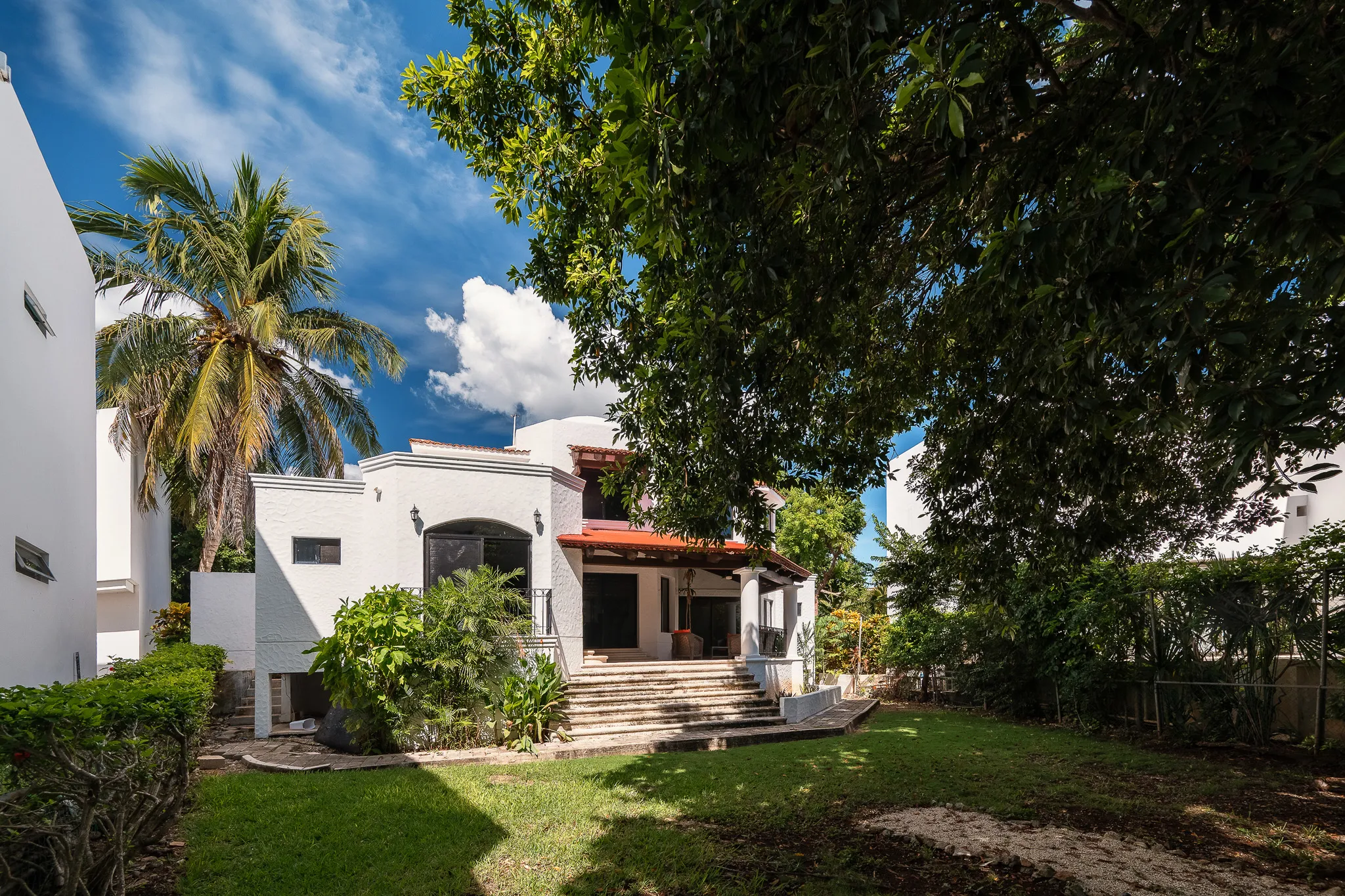 4-Bedroom Hacienda 4–Bedroom Hacienda