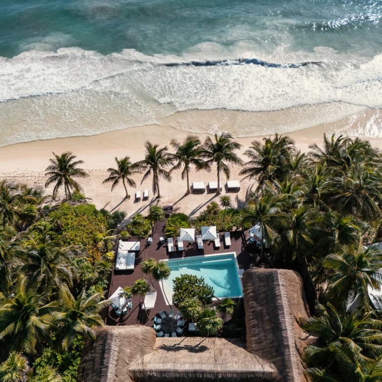 Casa Chic — 7-Bedroom Beachfront Villa in the Tulum Hotel Zone