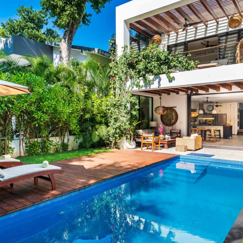 5-Bedroom Villa for sale Playacar Phase II Playa del Carmen
