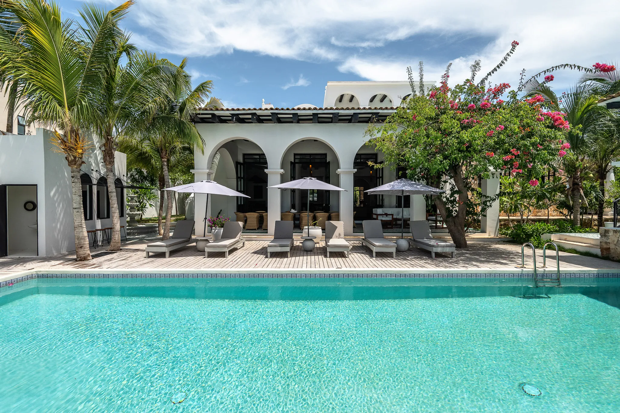 10 GTG Rae’s Tulum — 9-Bedroom Villa in Region 8, Tulum