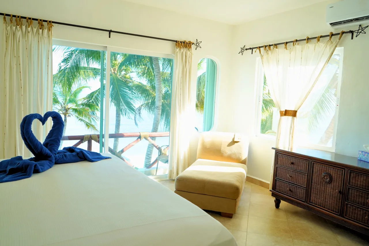 4-Bedroom Beachfront Villa in Puerto Morelos