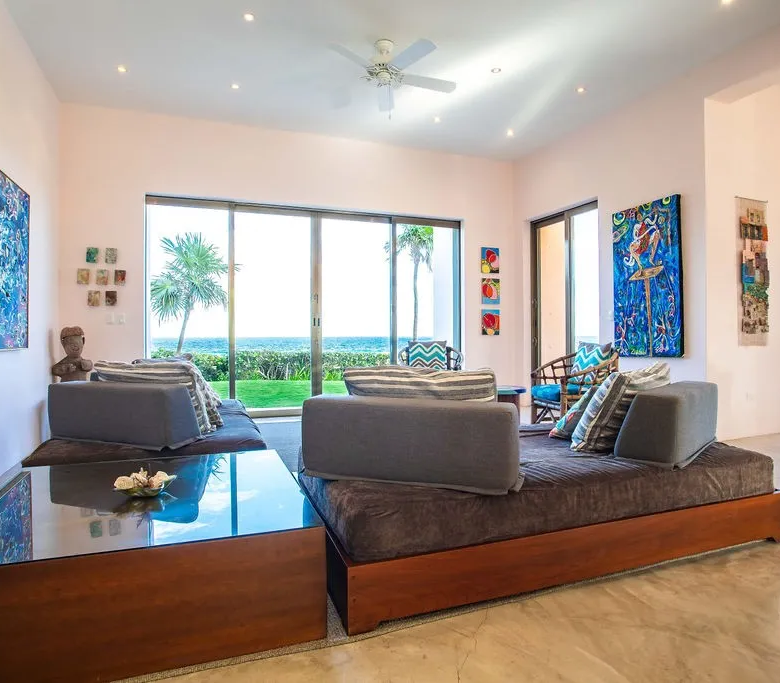 Beachfront 8-Bedroom Villa in Akumal, Punta Sur