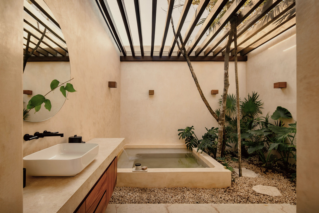 Casa Tropical — 4-Bedroom Villa in Region 8, Tulum