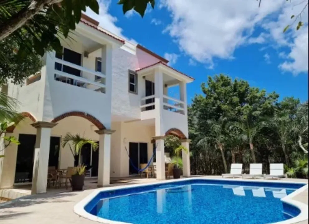 6-Bedroom Villa in Akumal, Riviera Maya