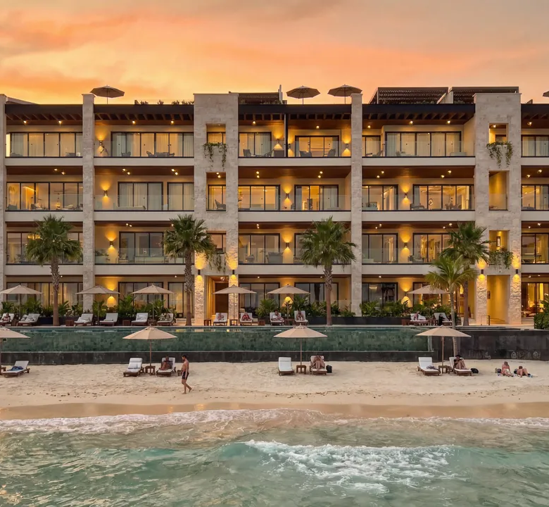 Luna Azul — 2 & 3-Bedroom Oceanfront Condos in Puerto Aventuras