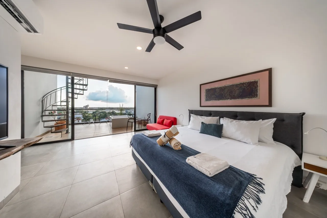 3-Bedroom Lock-Off Penthouse in Icono Playa, Playa del Carmen