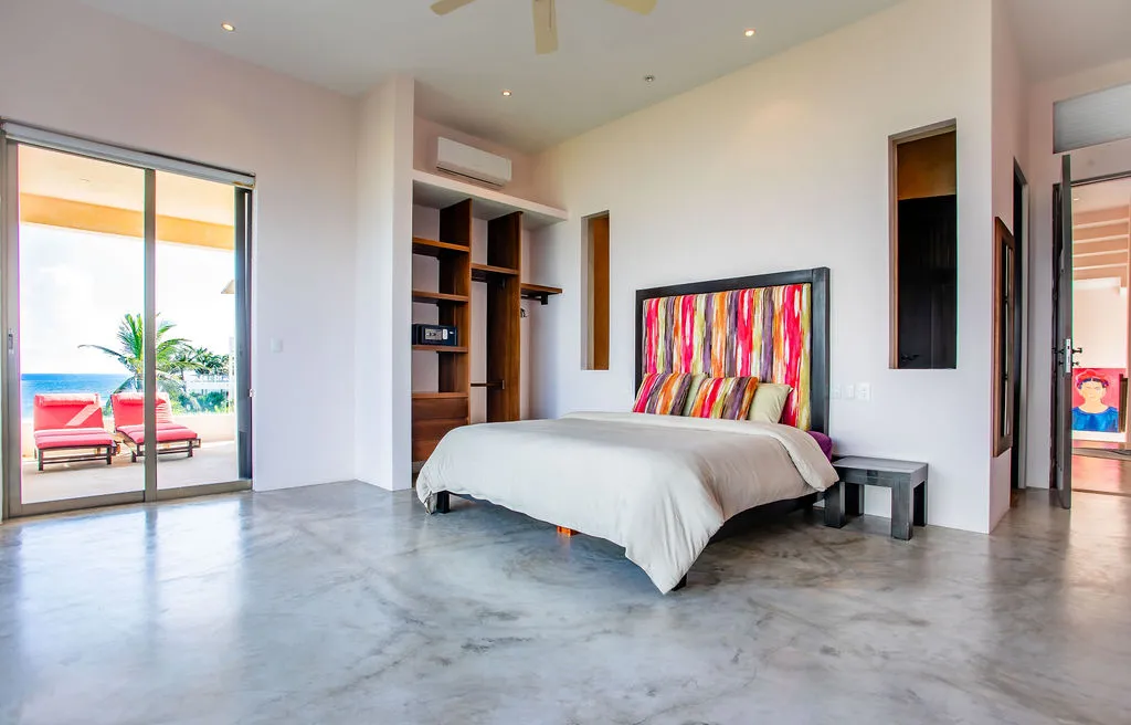 Beachfront 8-Bedroom Villa in Akumal, Punta Sur