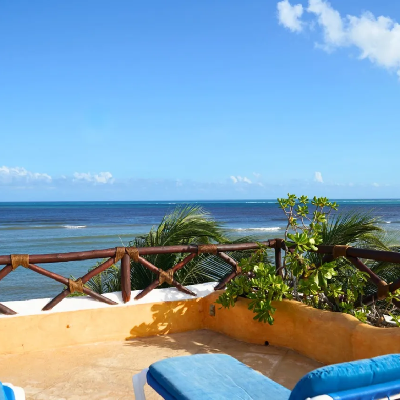 4-Bedroom Beachfront Villa in Puerto Morelos