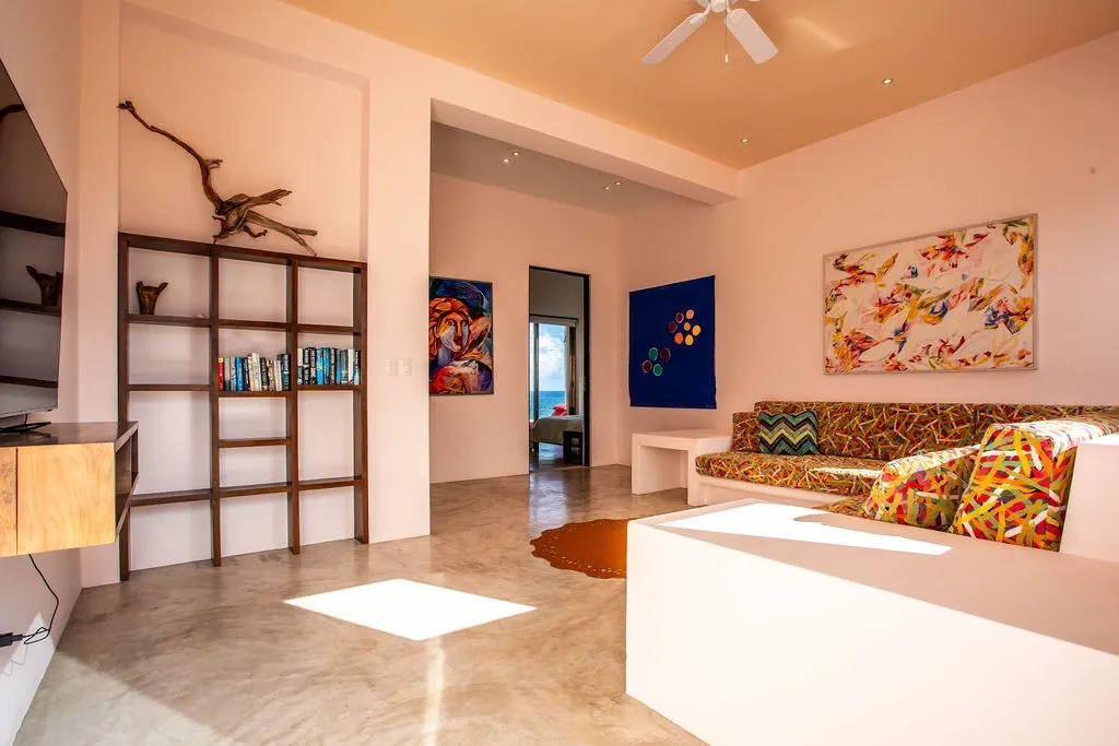 Beachfront 8-Bedroom Villa in Akumal, Punta Sur