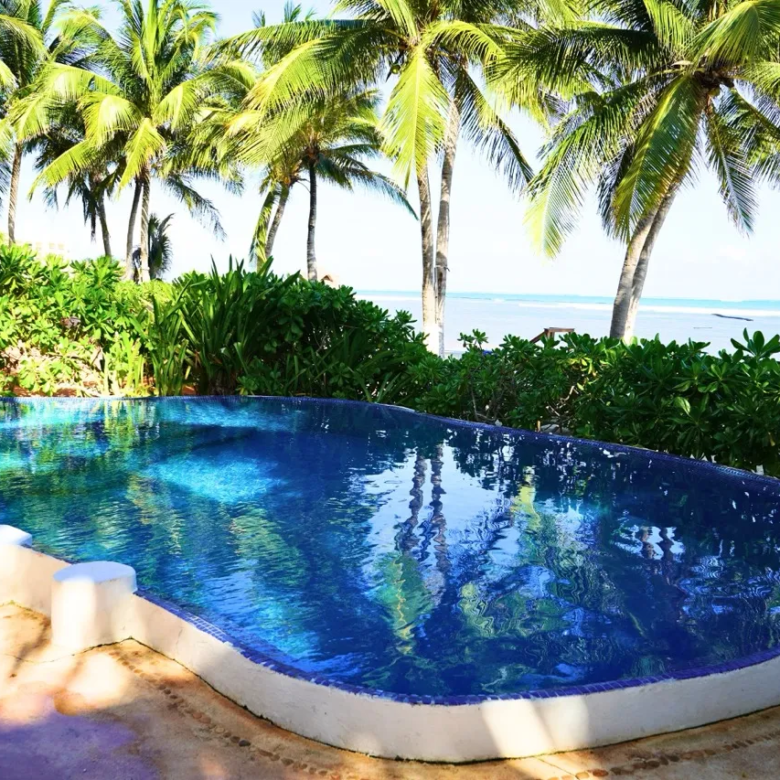 4-Bedroom Beachfront Villa in Puerto Morelos