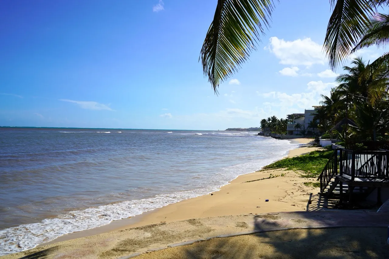 4-Bedroom Beachfront Villa in Puerto Morelos