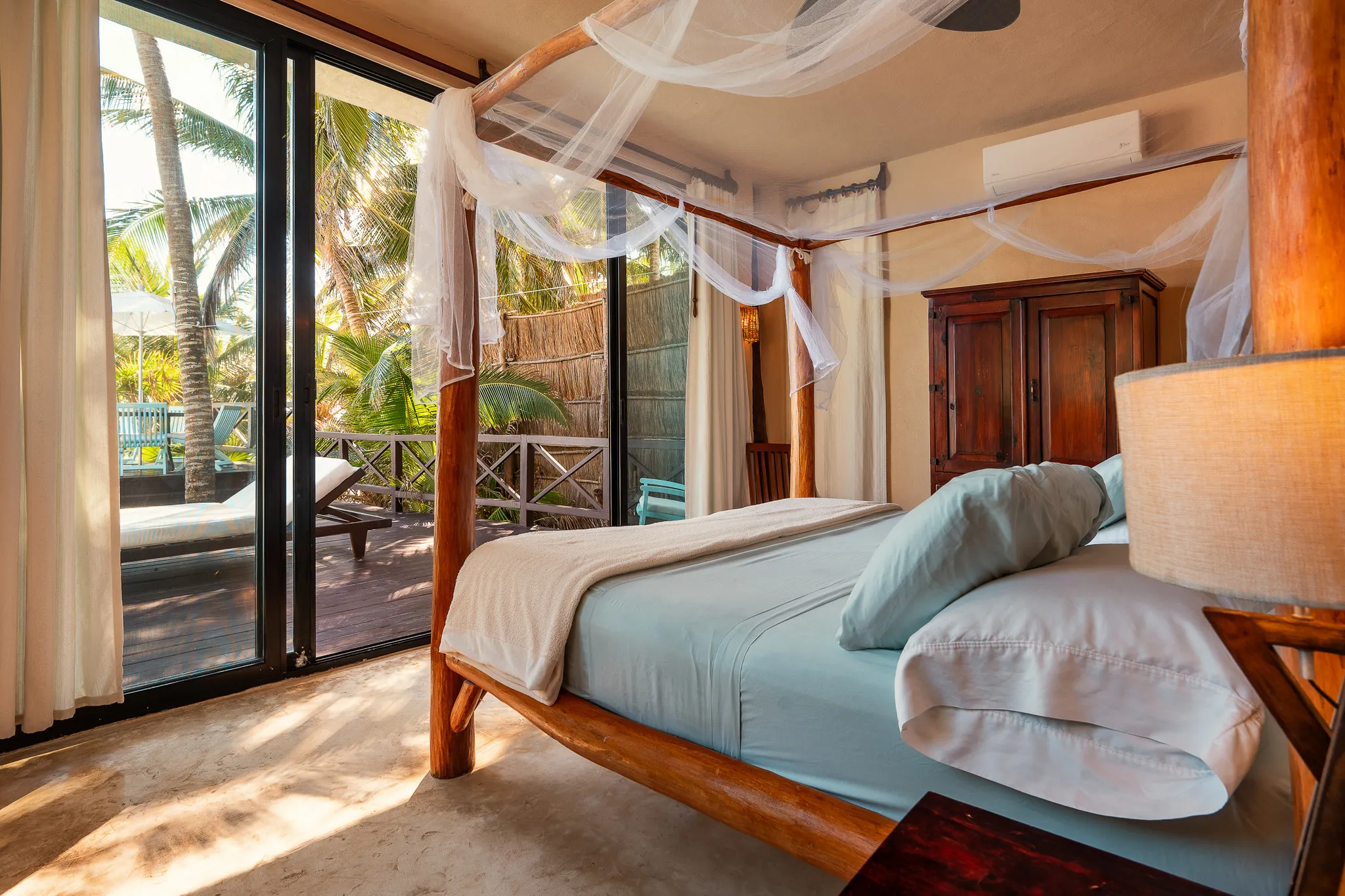 Casa Chic — 7-Bedroom Beachfront Villa in the Tulum Hotel Zone