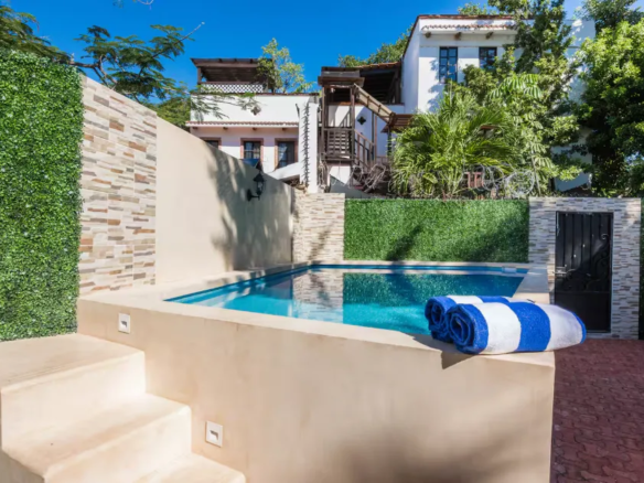 3-Bedroom House with Pool in Downtown Playa del Carmen