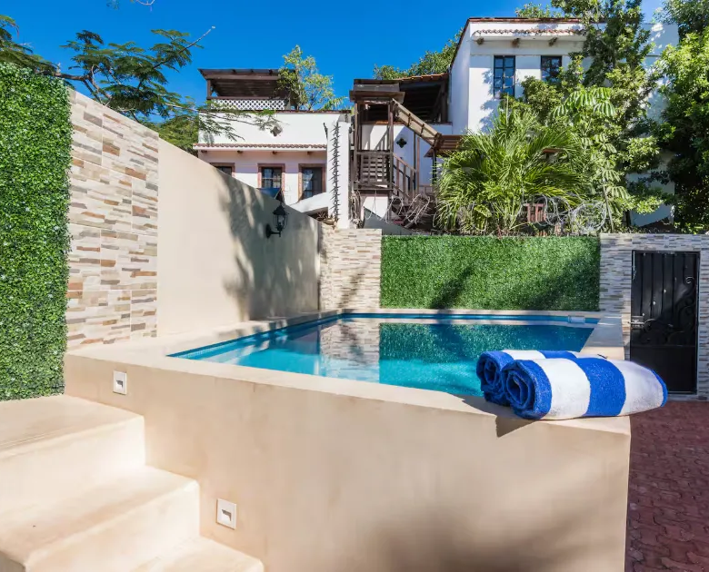 3-Bedroom House with Pool in Downtown Playa del Carmen