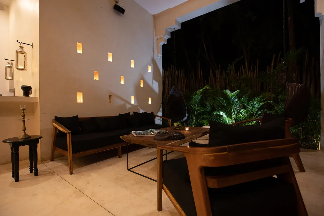 Ambre et Epices — 8-Bedroom Villa in La Veleta, Tulum