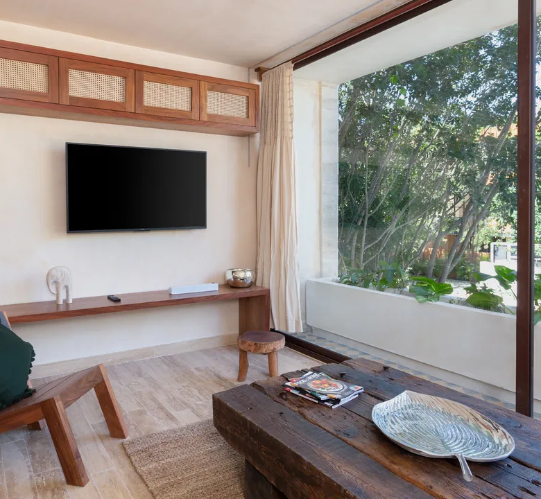 Casa Libre Tulum: 3-Bedroom Condo in Aldea Zama