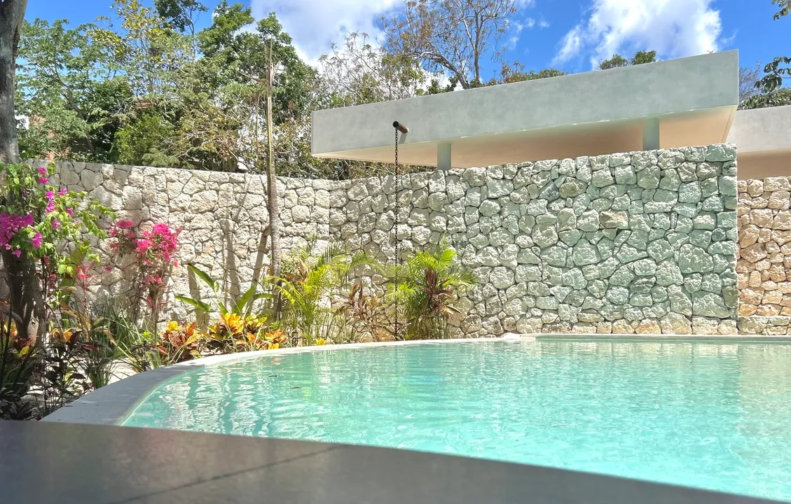 4-Bedroom Villa for sale in Tulum with Pool and Cinema