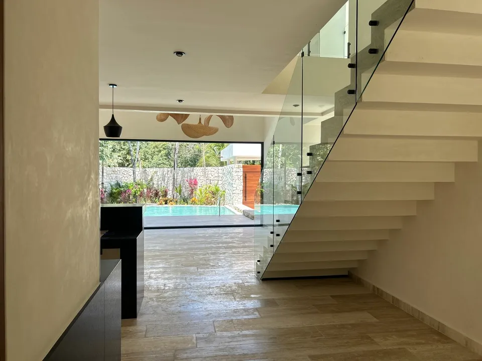 4-Bedroom Villa for sale in Tulum with Pool and Cinema