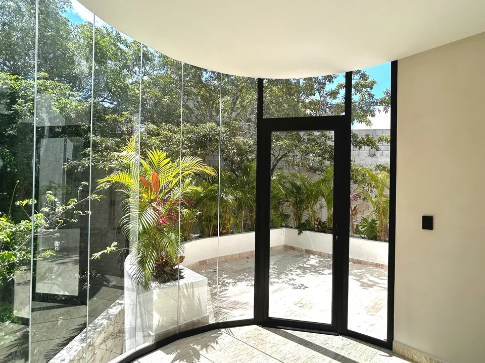 4-Bedroom Villa for sale in Tulum with Pool and Cinema