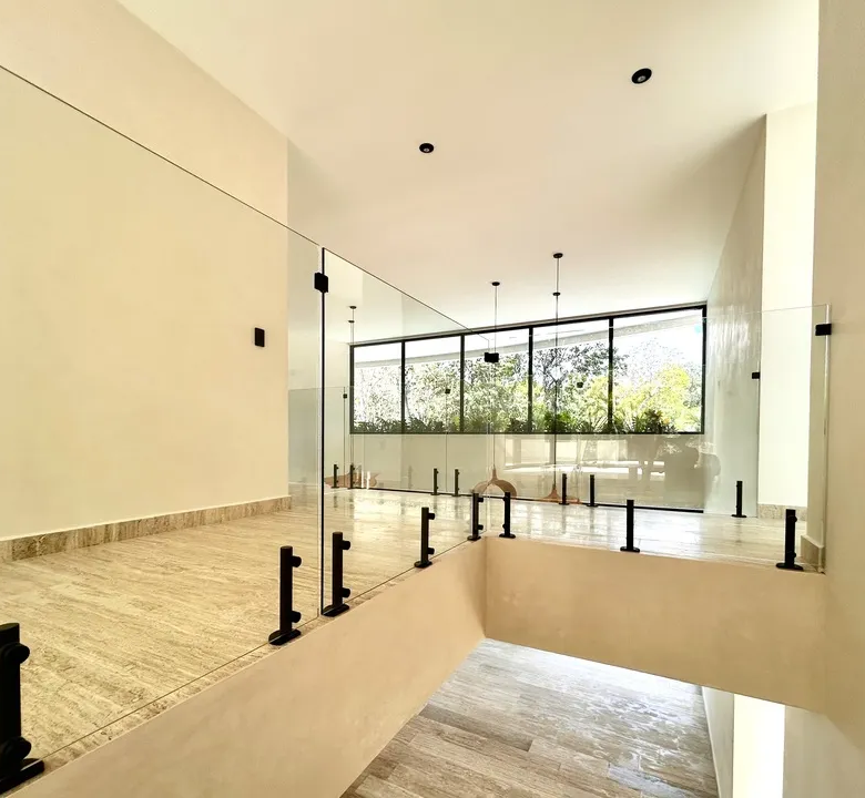 4-Bedroom Villa for sale in Tulum with Pool and Cinema