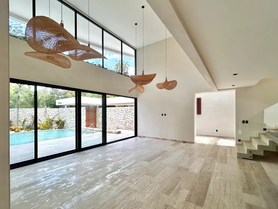 4-Bedroom Villa for sale in Tulum with Pool and Cinema