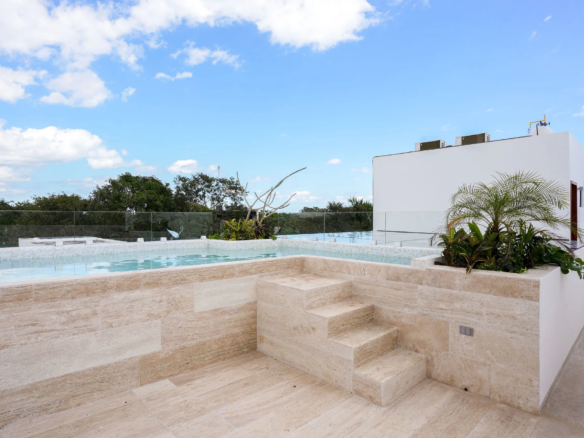 4-bed villa