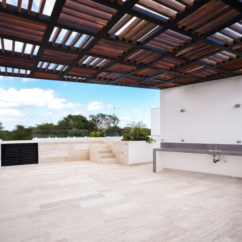 4–Bedroom Villa with Rooftop Pool in Selvamar, Playa del Carmen