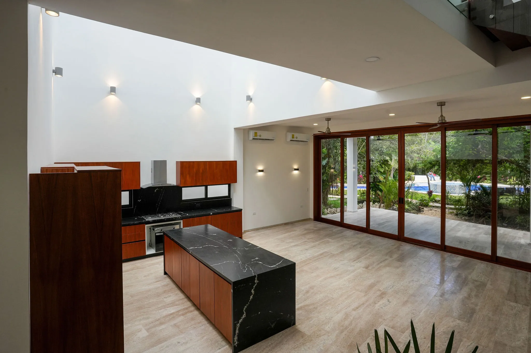 4–Bedroom Villa with Rooftop Pool in Selvamar, Playa del Carmen