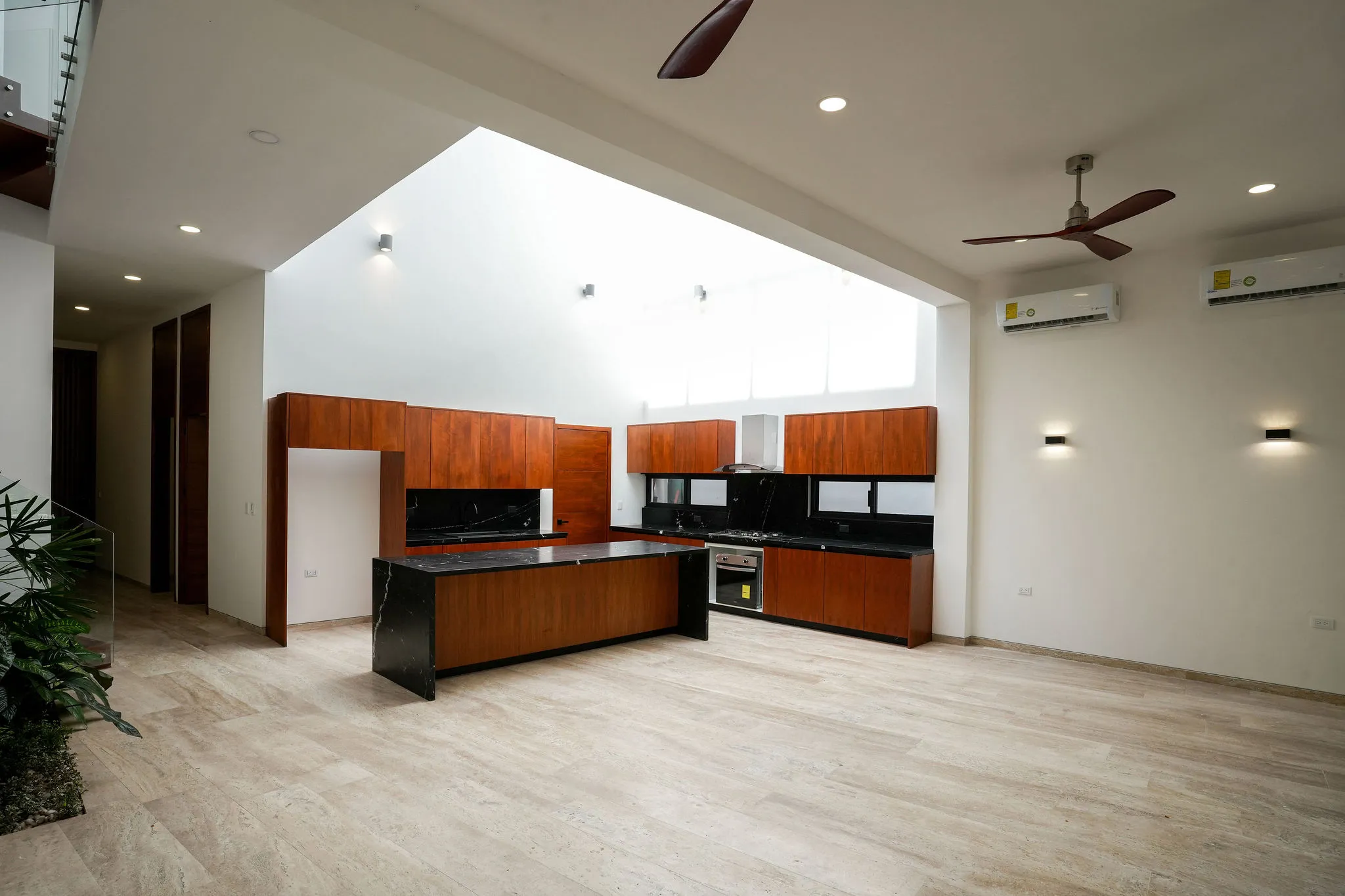 4–Bedroom Villa with Rooftop Pool in Selvamar, Playa del Carmen