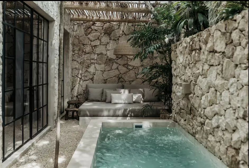 Estudio Ramas-Tulum-Patio private-pool.webpRamas Tulum studio private plunge pool with twin waterfalls in La Veleta