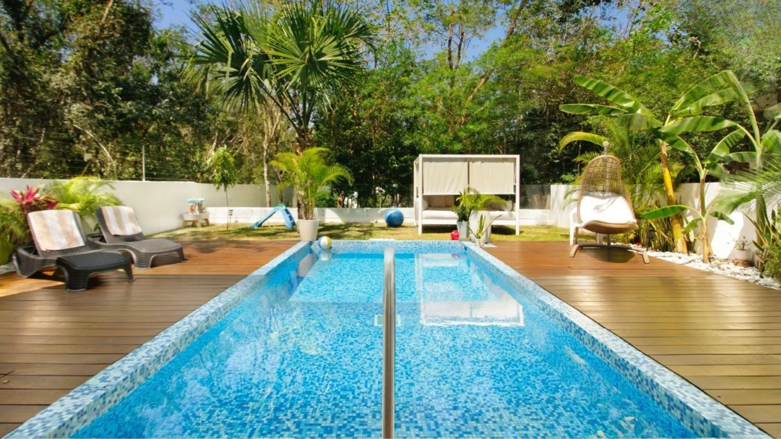 Casa Bosques de Bambú: 4–Bedroom Villa with Private Pool, Jacuzzi, Playa del Carmen