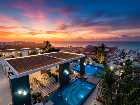 Rooftop Pools at SONNI Playa de Carmen